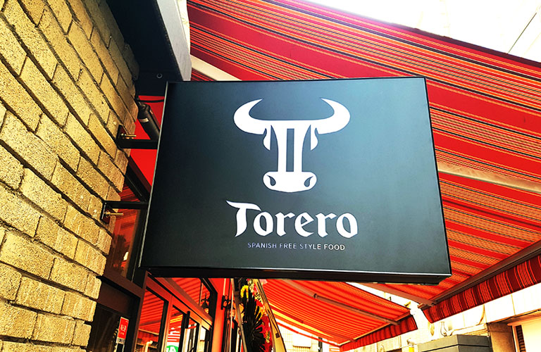 토레로 포인트간판